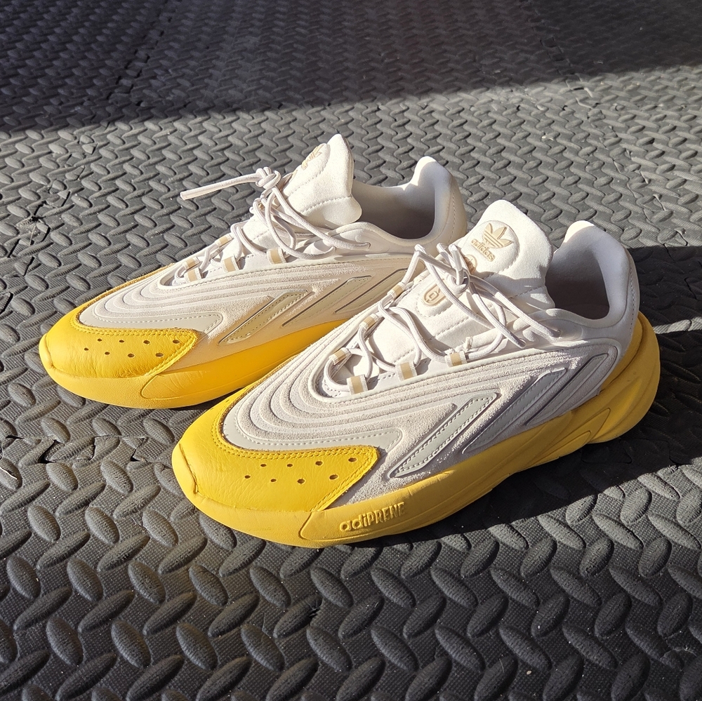 Adidas Ozelia shoes, sz 11, cream and yellow.